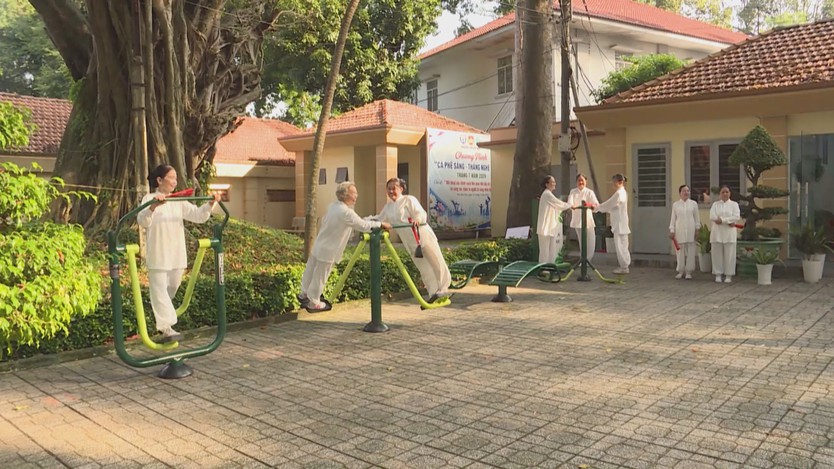 Phường Thủ Dầu Một xây dựng điểm sinh hoạt, chăm sóc sức khỏe người cao tuổi - Ảnh 4.