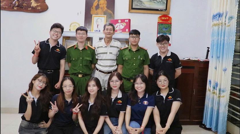 Giờ thứ 25: Từ bài tập giảng đường đến Huy chương Bạc toàn quốc - Ảnh 3.