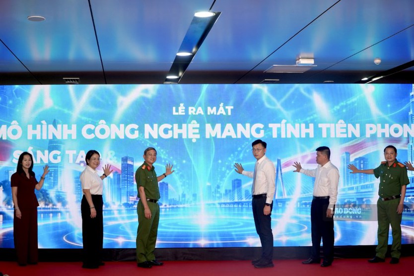 TP. Hồ Chí Minh ra mắt 3 mô hình chuyển đổi số, người dân được giảm thủ tục giấy tờ - Ảnh 3.