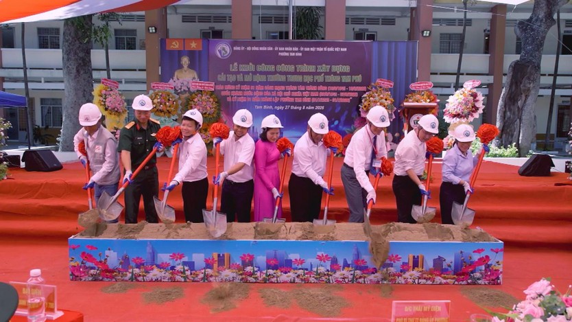 Ký kết hợp đồng phục vụ bồi thường, tái định cư tuyến metro số 2 - Ảnh 4.