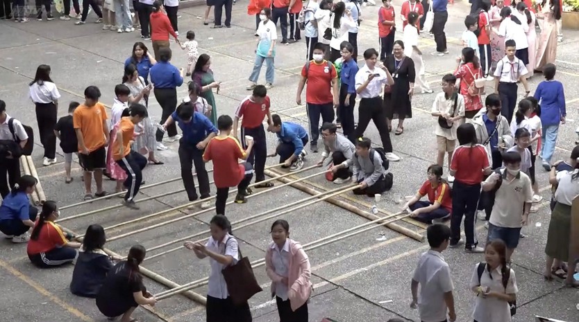 Trò chơi dân gian: Gìn giữ ký ức tuổi thơ, lan tỏa giá trị văn hóa Việt | Sắc màu Việt Nam - Ảnh 3.