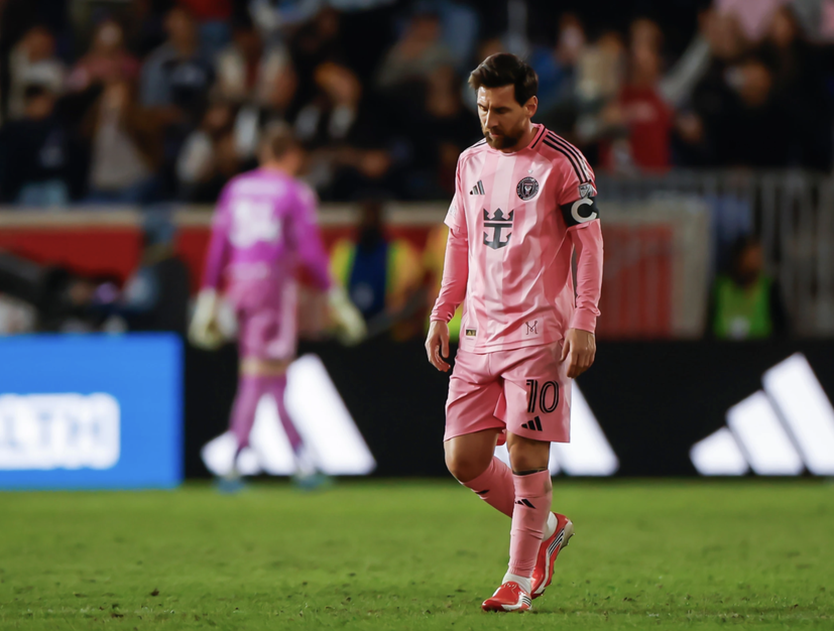 Messi không ghi bàn, Inter Miami thoát thua phút 90- Ảnh 3.