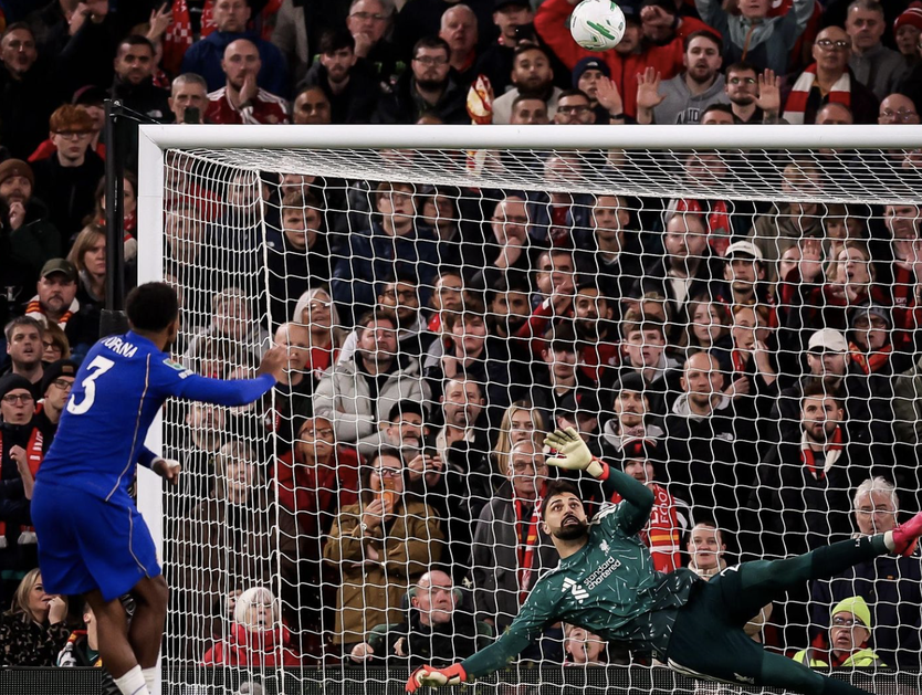 Liverpool loại Chelsea trên chấm luân lưu, giành vé vào tứ kết Carabao Cup - Ảnh 3.