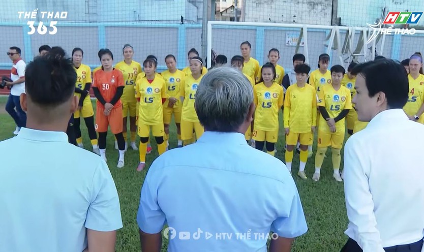 Lãnh đạo TP. Hồ Chí Minh động viên đội bóng đá nữ trước thử thách châu lục - Ảnh 5.