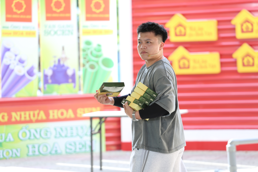 Những em nhỏ thiếu vắng tình thân | Mái ấm gia đình Việt - Ảnh 3.