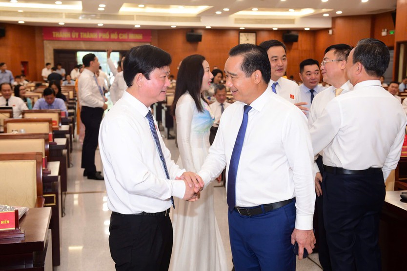 Kỳ họp thứ sáu HĐND TP. Hồ Chí Minh: Kết nối quy hoạch, thể chế và nguồn lực, mở đường cho phát triển bền vững- Ảnh 4.