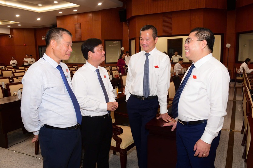 Kỳ họp thứ sáu HĐND TP. Hồ Chí Minh: Kết nối quy hoạch, thể chế và nguồn lực, mở đường cho phát triển bền vững- Ảnh 5.