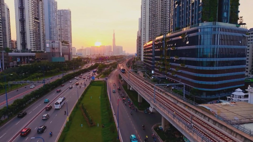 TP. Hồ Chí Minh tìm giải pháp thu hút nhân lực quốc tế - Ảnh 2.