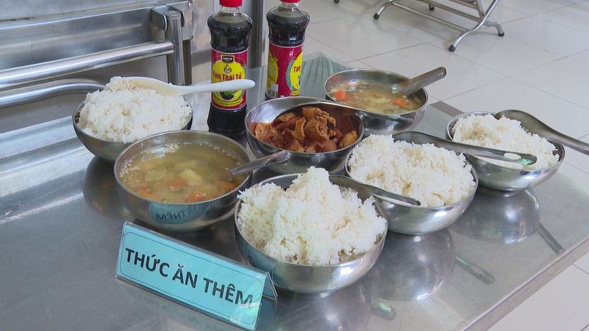 TP. Hồ Chí Minh tăng cường kiểm soát chất lượng bữa ăn bán trú - Ảnh 4.