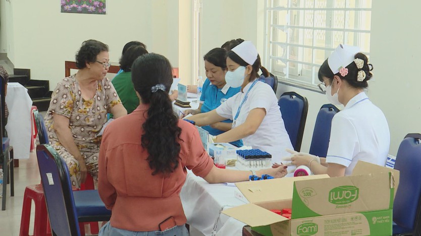 TP. Hồ Chí Minh tập trung gỡ điểm nghẽn, khơi thông nguồn lực, tạo dư địa tăng trưởng - Ảnh 5.
