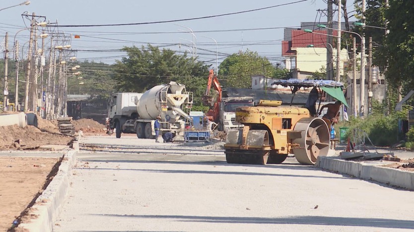 TP. Hồ Chí Minh tập trung gỡ điểm nghẽn, khơi thông nguồn lực, tạo dư địa tăng trưởng - Ảnh 3.
