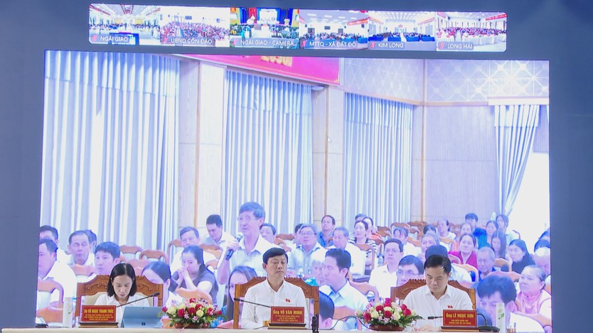 Tiếp xúc cử tri Ngãi Giao: Nhiều kiến nghị về đất đai - Ảnh 3.