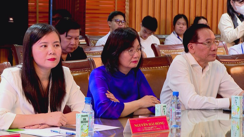 Thích ứng tốc độ già hóa dân số: Đột phá từ mô hình "kinh tế bạc" tại TP. Hồ Chí Minh - Ảnh 2.