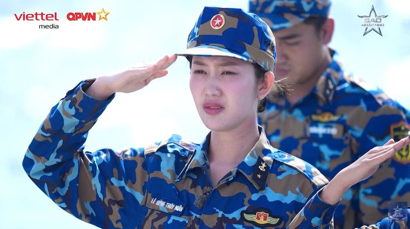 Xúc động lễ tưởng niệm các anh hùng liệt sĩ giữa biển khơi | Sao Nhập Ngũ 2026 - Ảnh 5.