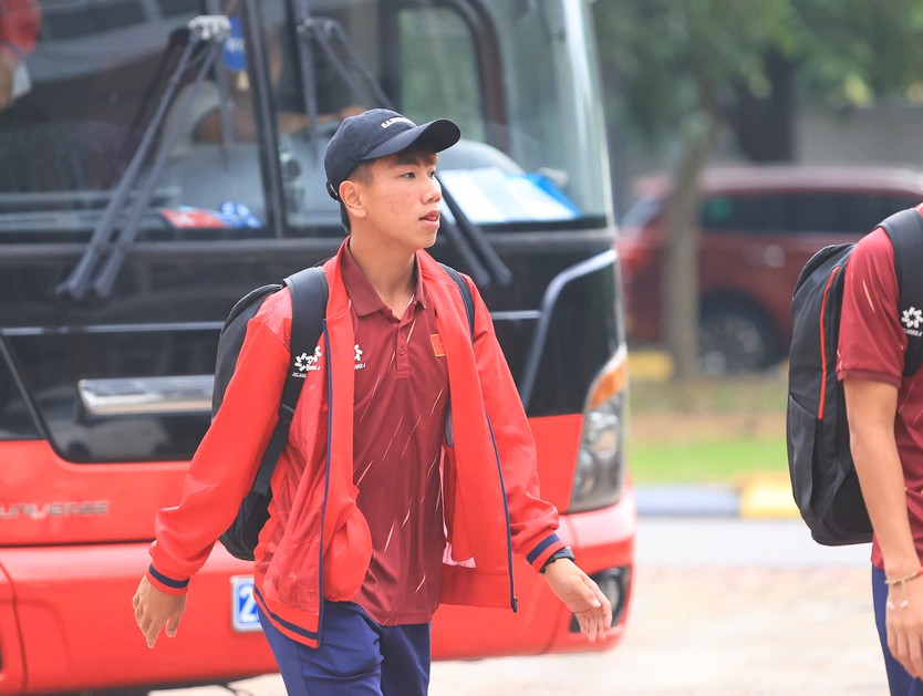 U17 Việt Nam trở về nước, hoàn tất đợt tập huấn tại Hàn Quốc - Ảnh 2.