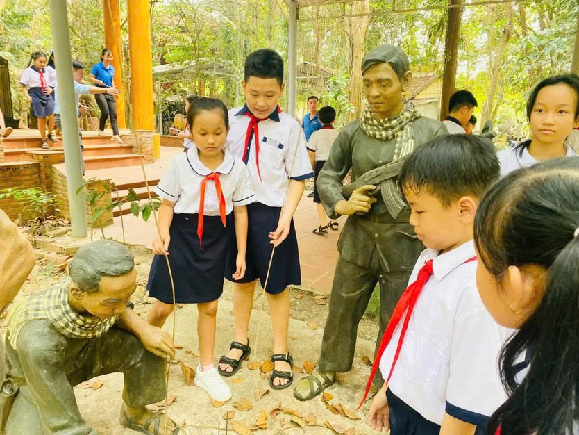 Cuộc thi nhiếp ảnh “Từ ký ức đô thị đến công nghiệp văn hóa” tìm ra các tác phẩm xuất sắc - Ảnh 22.