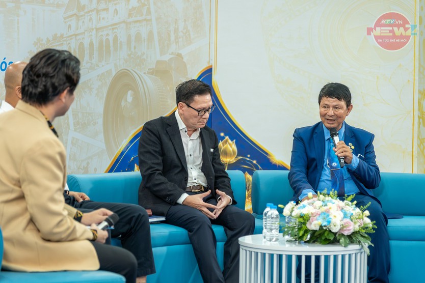 Nhiếp ảnh cộng đồng: Thời đại mỗi công dân là một nhiếp ảnh gia - Ảnh 3.