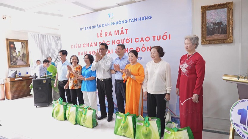 TP. Hồ Chí Minh nhân rộng mô hình chăm sóc người cao tuổi ban ngày tại cộng đồng - Ảnh 2.