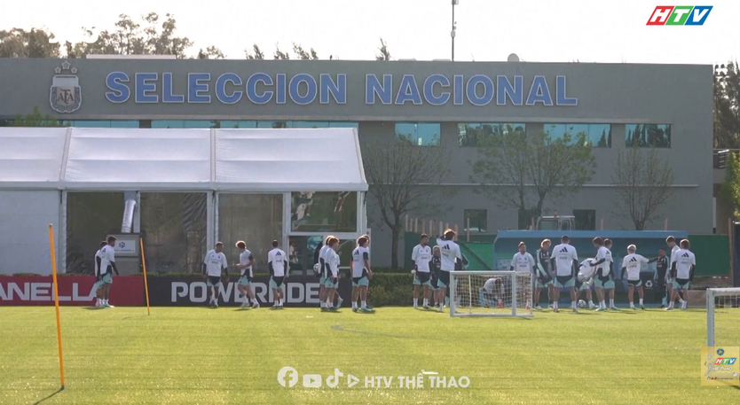 Messi trở về quê nhà Rosario, khép lại hành trình 21 năm với Argentina - Ảnh 3.