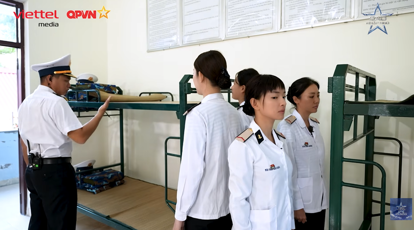 Quốc Trường, Thúy Ngân “toát mồ hôi” vì kiểm tra nội vụ | Sao Nhập Ngũ 2026- Ảnh 9.