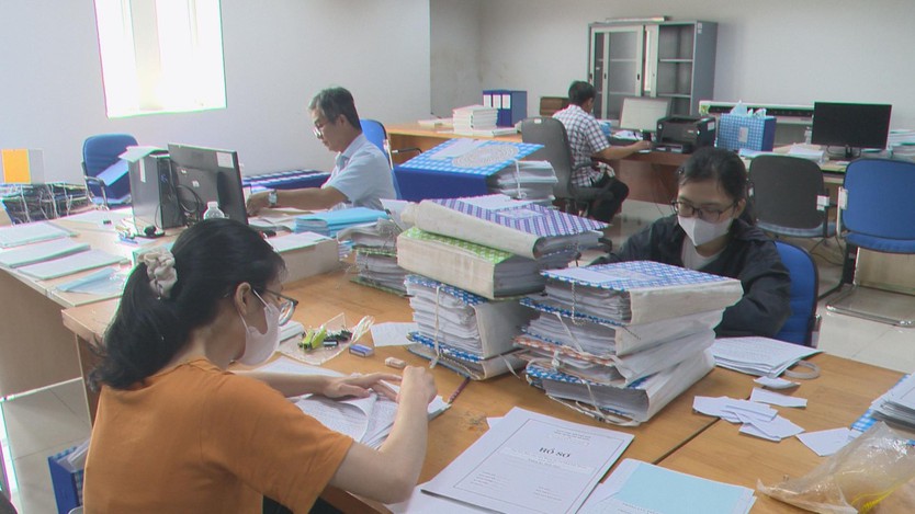 Xúc động nhận lại hồ sơ đi B TP. Hồ Chí Minh sau 60 năm thất lạc- Ảnh 5.