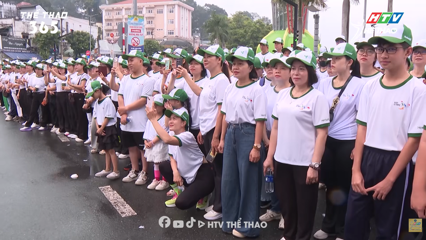 TP. Hồ Chí Minh lan tỏa phong trào tập luyện thể dục thể thao hướng đến Đại hội toàn quốc 2026 - Ảnh 2.