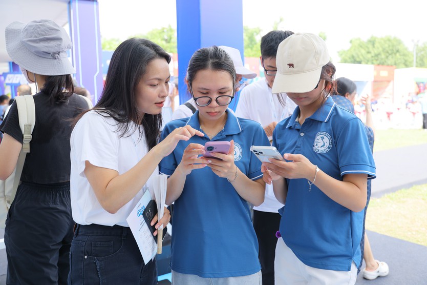 Meta ra mắt Safety Café, hướng dẫn người dùng tăng cường bảo mật tài khoản - Ảnh 5.