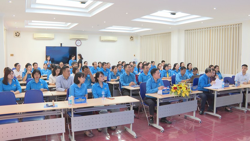 Bồi dưỡng lý luận, nghiệp vụ cho 71 cán bộ công đoàn tại TP. Hồ Chí Minh- Ảnh 3.