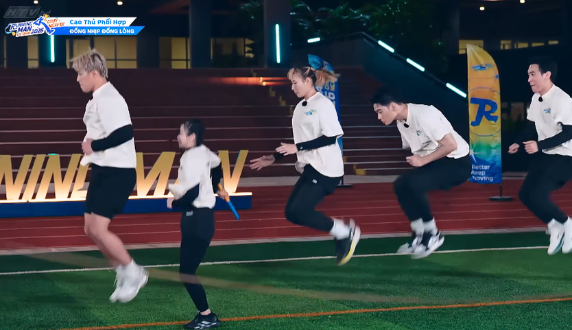 Gia tộc R "vật lộn" với màn truyền từ khóa bằng tiếng Anh | Running Man 4 - Chạy Ngay Đi - Ảnh 10.