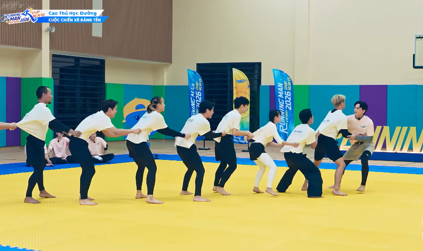 Gia tộc R "vật lộn" với màn truyền từ khóa bằng tiếng Anh | Running Man 4 - Chạy Ngay Đi - Ảnh 18.
