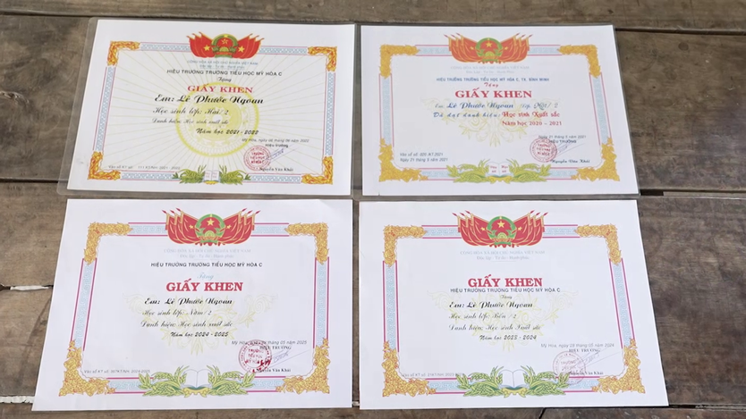 Cậu bé mồ côi cha mẹ từ 1 tuổi | Mái ấm gia đình Việt - Ảnh 9.