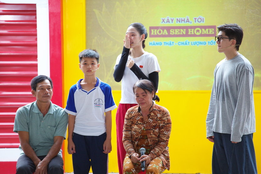 Cậu bé mồ côi cha mẹ từ 1 tuổi | Mái ấm gia đình Việt - Ảnh 5.