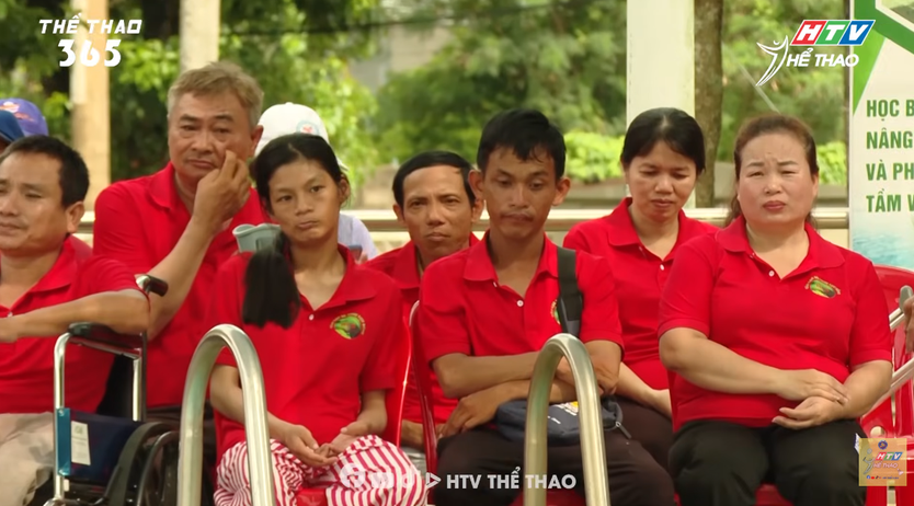 Tập huấn bơi phòng, chống đuối nước cho người khuyết tật tại xã Ngãi Giao- Ảnh 1.
