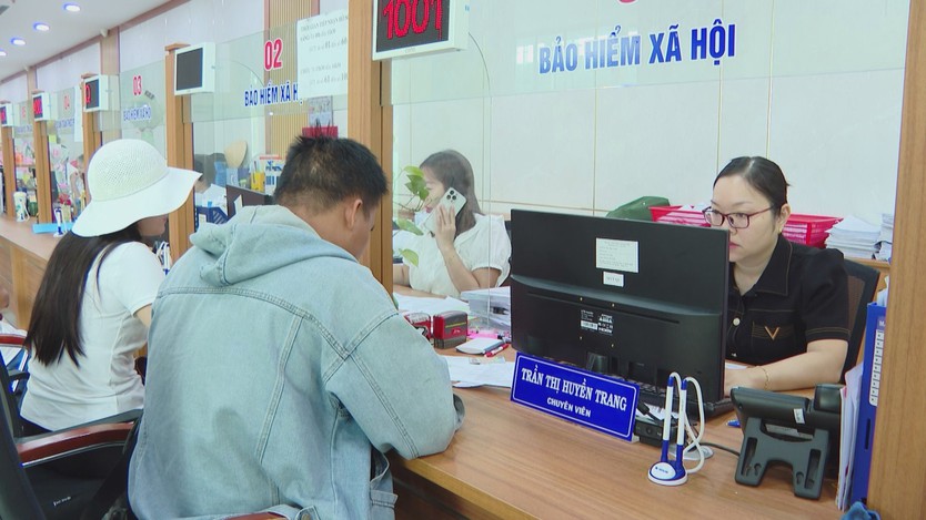 TP. Hồ Chí Minh: Người lao động sẽ sử dụng sổ BHXH điện tử thay cho sổ giấy - Ảnh 2.