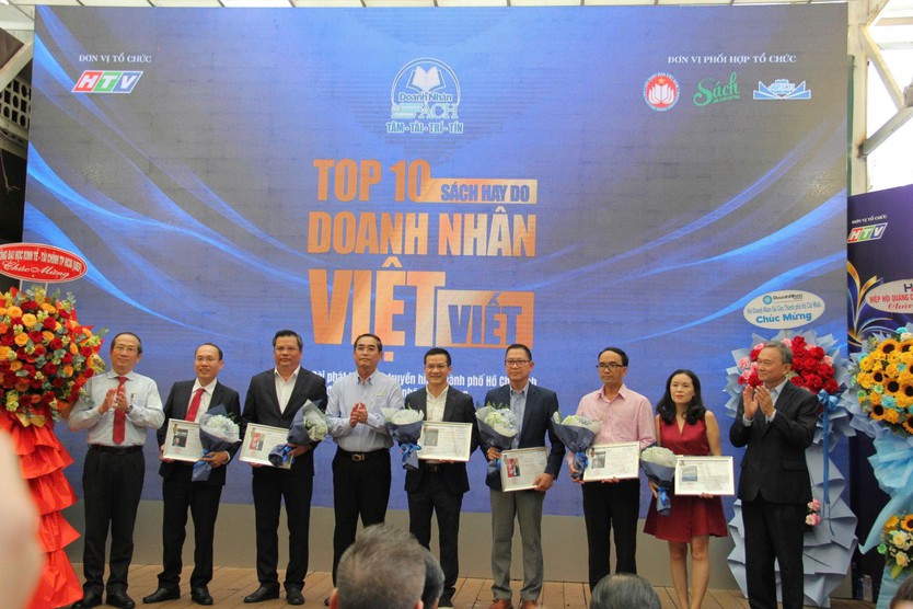 Khai mạc Tuần lễ Doanh nhân và Sách năm 2026, vinh danh "Top 10 sách hay do doanh nhân Việt viết" - Ảnh 5.