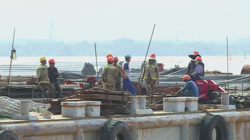 Cuộc đua tiến độ trên công trường mở rộng cao tốc TP. Hồ Chí Minh - Long Thành - Ảnh 1.