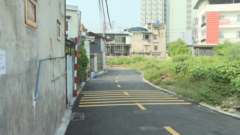 Người dân TP. Hồ Chí Minh hiến đất mở đường, chung tay thay đổi diện mạo đô thị  - Ảnh 2.