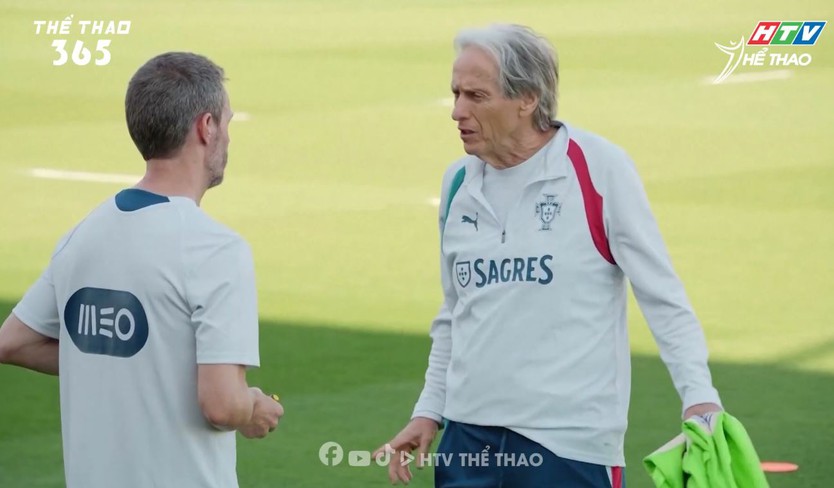 Ronaldo chấp nhận án phạt, sẵn sàng trở lại đội tuyển Bồ Đào Nha - Ảnh 2.