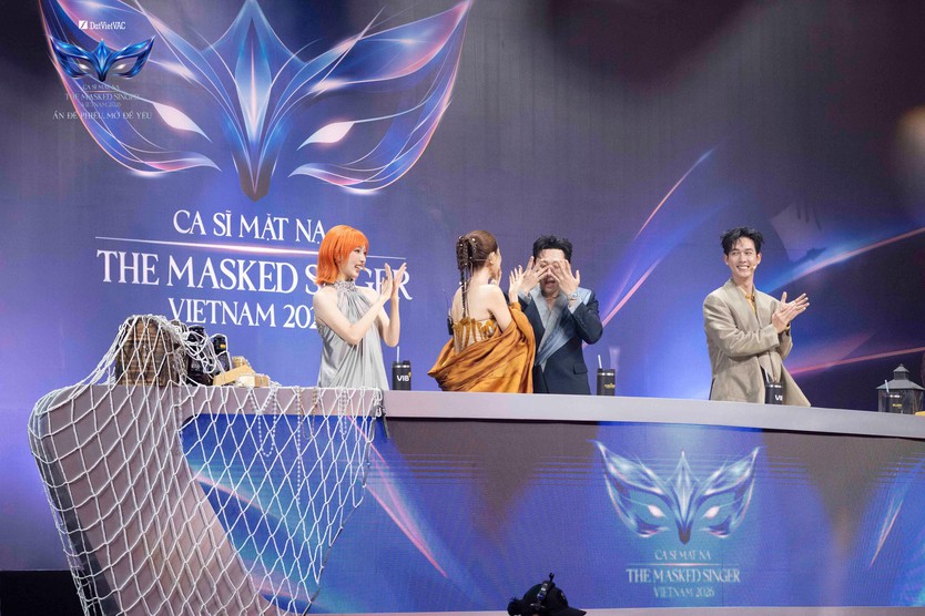 Lộ diện nhân vật khiến Trấn Thành, Bích Phương rơi nước mắt tại The Masked Singer 2026- Ảnh 12.
