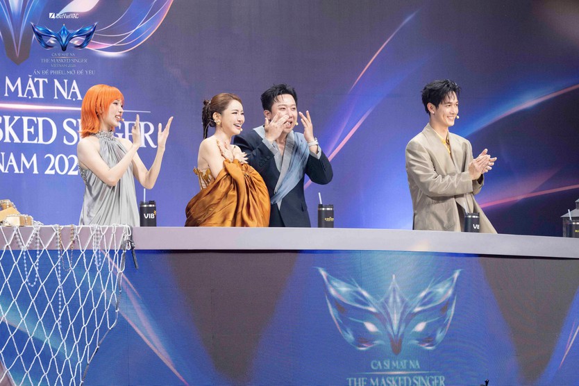 Lộ diện nhân vật khiến Trấn Thành, Bích Phương rơi nước mắt tại The Masked Singer 2026- Ảnh 11.