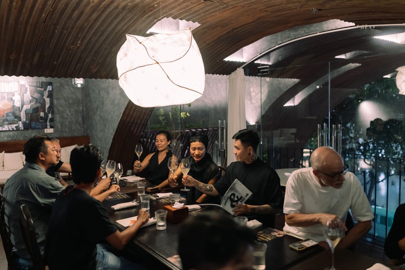 ÚNU đưa nghệ thuật đương đại đến gần công chúng qua chuỗi Artist Dinners - Ảnh 5.