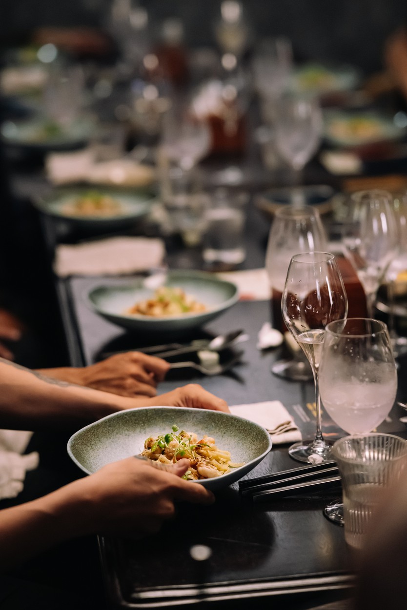 ÚNU đưa nghệ thuật đương đại đến gần công chúng qua chuỗi Artist Dinners - Ảnh 7.