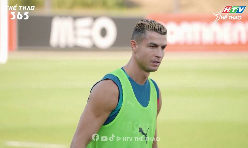 Ronaldo chấp nhận án phạt, sẵn sàng trở lại đội tuyển Bồ Đào Nha - Ảnh 3.
