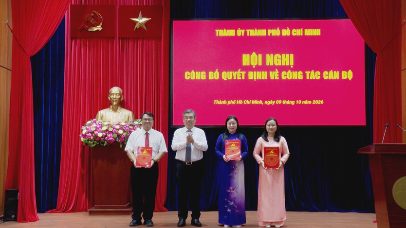 Kiện toàn bộ máy Đảng ủy Mặt trận Tổ quốc và các đoàn thể TP. Hồ Chí Minh- Ảnh 3.