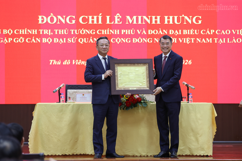 Thủ tướng: Quan hệ đặc biệt Việt Nam - Lào 'được nuôi dưỡng từ Nhân dân' - Ảnh 5.
