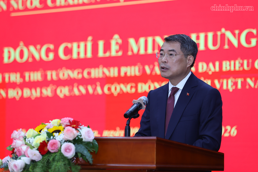 Thủ tướng: Quan hệ đặc biệt Việt Nam - Lào 'được nuôi dưỡng từ Nhân dân' - Ảnh 3.