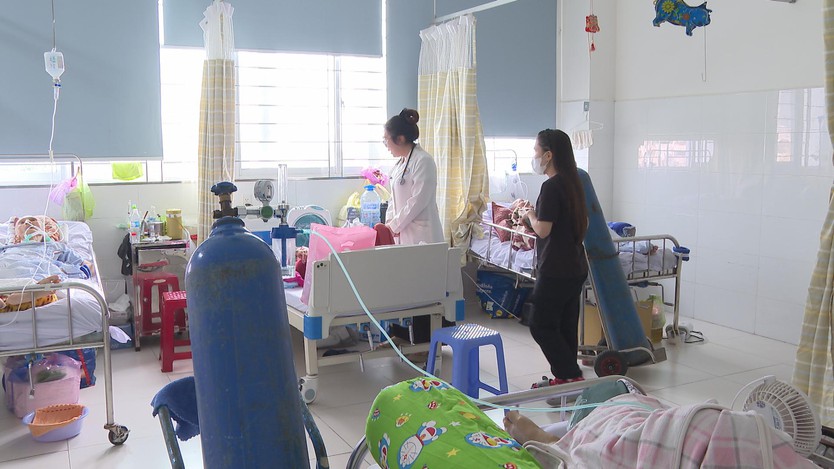 Thời tiết thất thường, bệnh viêm đường hô hấp có xu hướng gia tăng  - Ảnh 3.