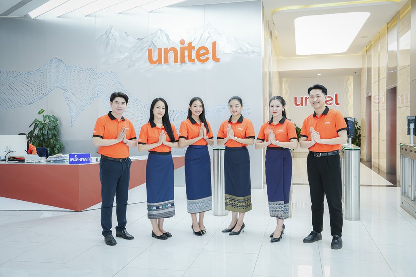Thủ tướng Lê Minh Hưng: “Viettel tại Lào đã trở thành một biểu tượng của tình hữu nghị 2 nước” - Ảnh 4.