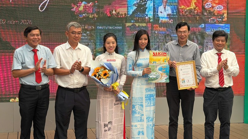 Hội Nhà báo TP. Hồ Chí Minh trao giải Bìa báo Xuân Bính Ngọ 2026 - Ảnh 2.