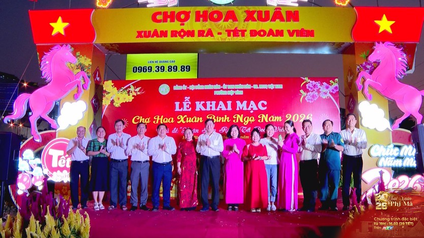 Khai mạc chợ hoa xuân phường Hiệp Bình năm 2026 - Ảnh 4.